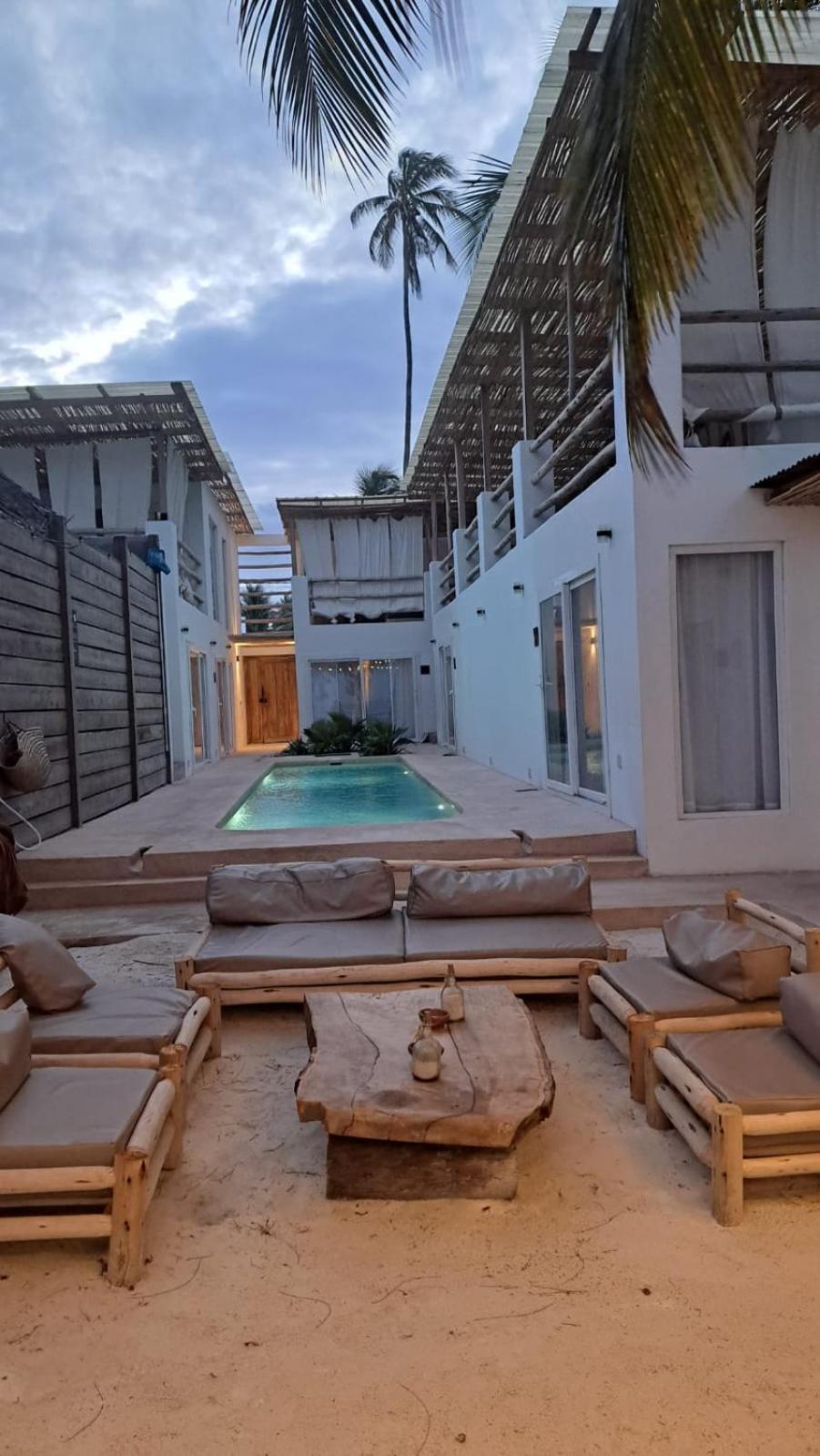 Boho Boutique - Beachfront , Adults Only , Private Pool Ківенґва