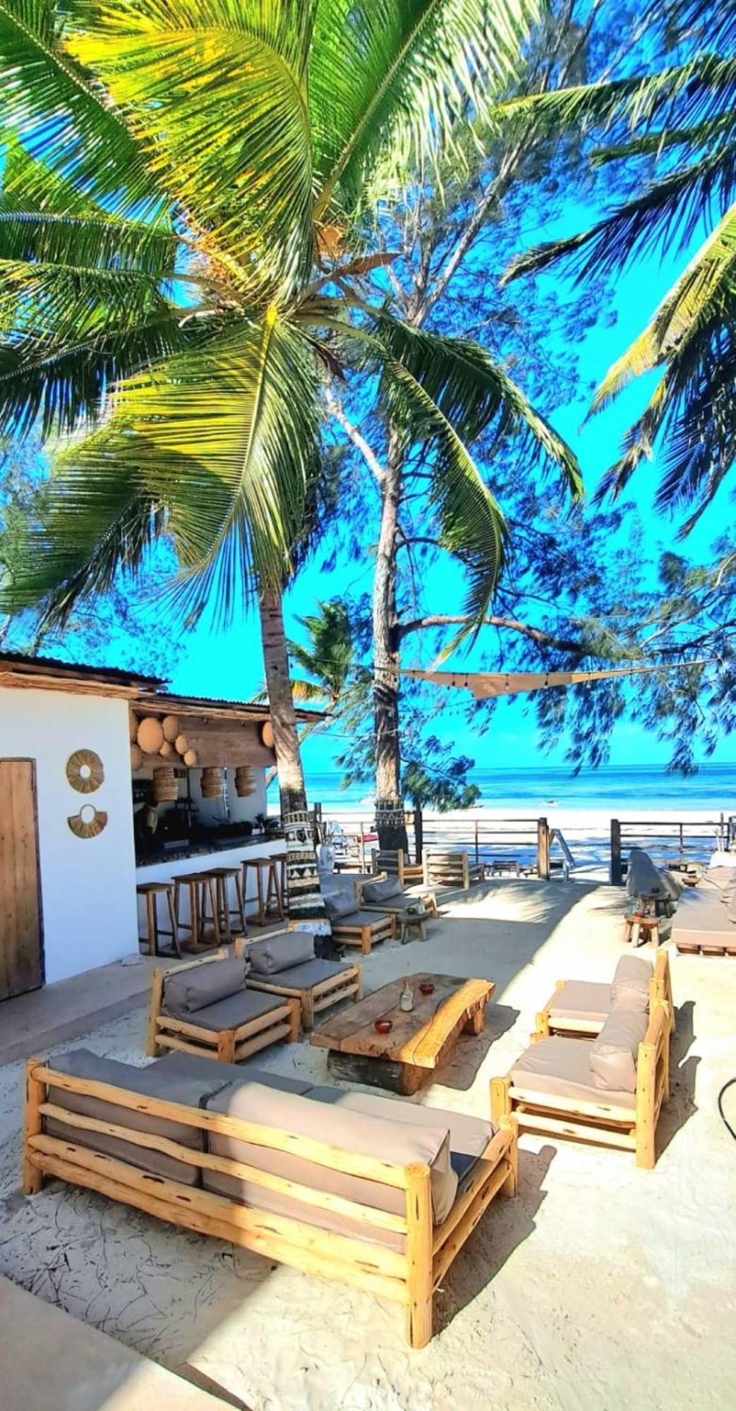 Boho Boutique - Beachfront , Adults Only , Private Pool Курортний комплекс Ківенґва
