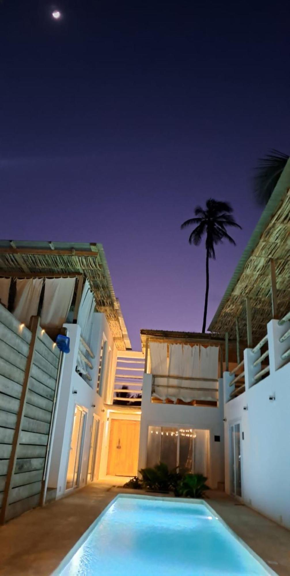 Boho Boutique - Beachfront , Adults Only , Private Pool Курортний комплекс