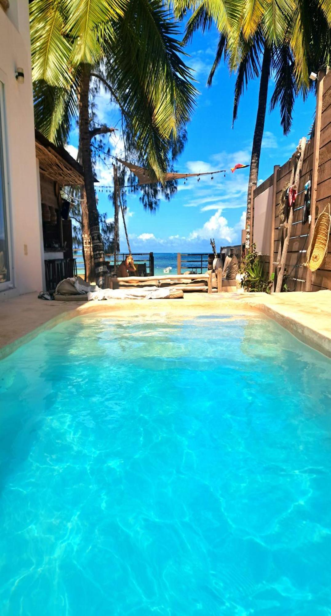 Boho Boutique - Beachfront , Adults Only , Private Pool Курортний комплекс Ківенґва