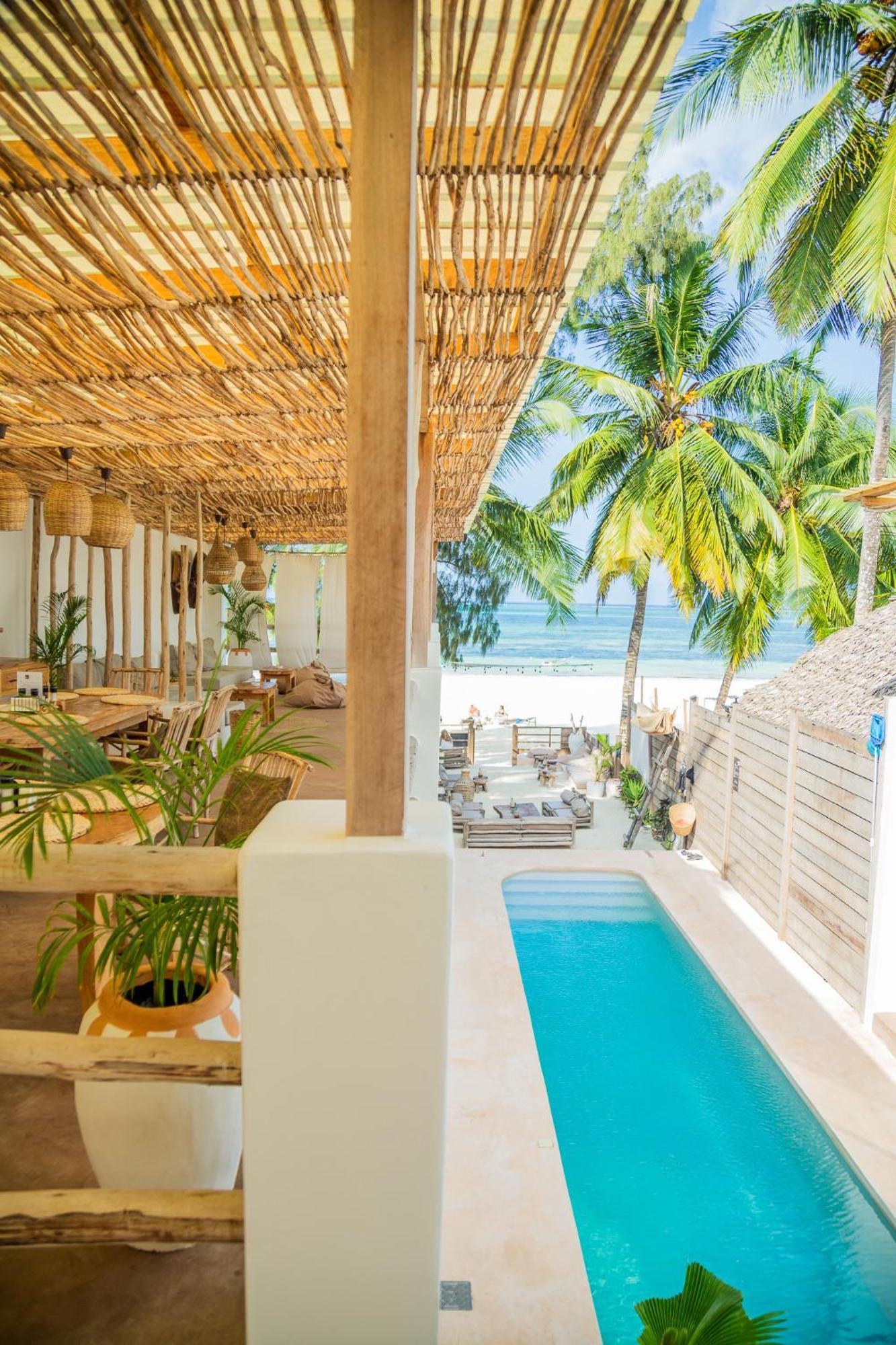Boho Boutique - Beachfront , Adults Only , Private Pool 4* Ківенґва