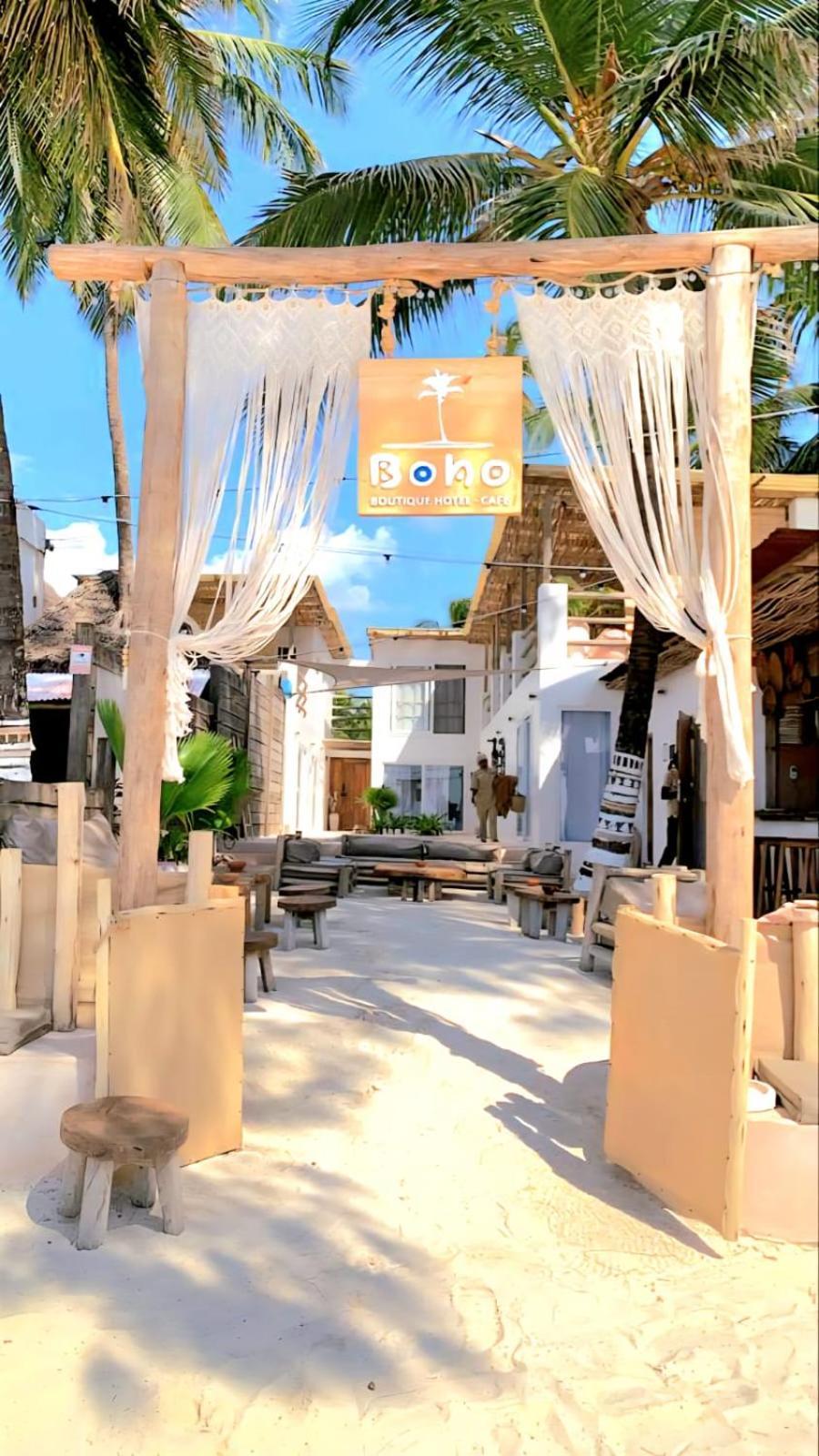Boho Boutique - Beachfront , Adults Only , Private Pool 4* Ківенґва